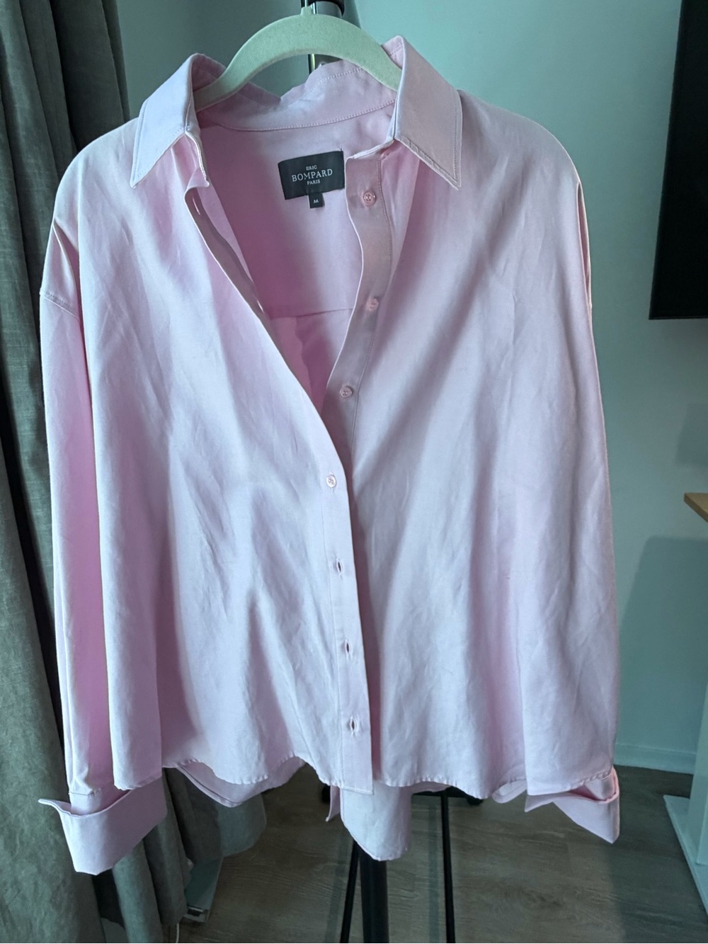 Eric Bompard Oversized Light Pink Button-Up Shirt with split back